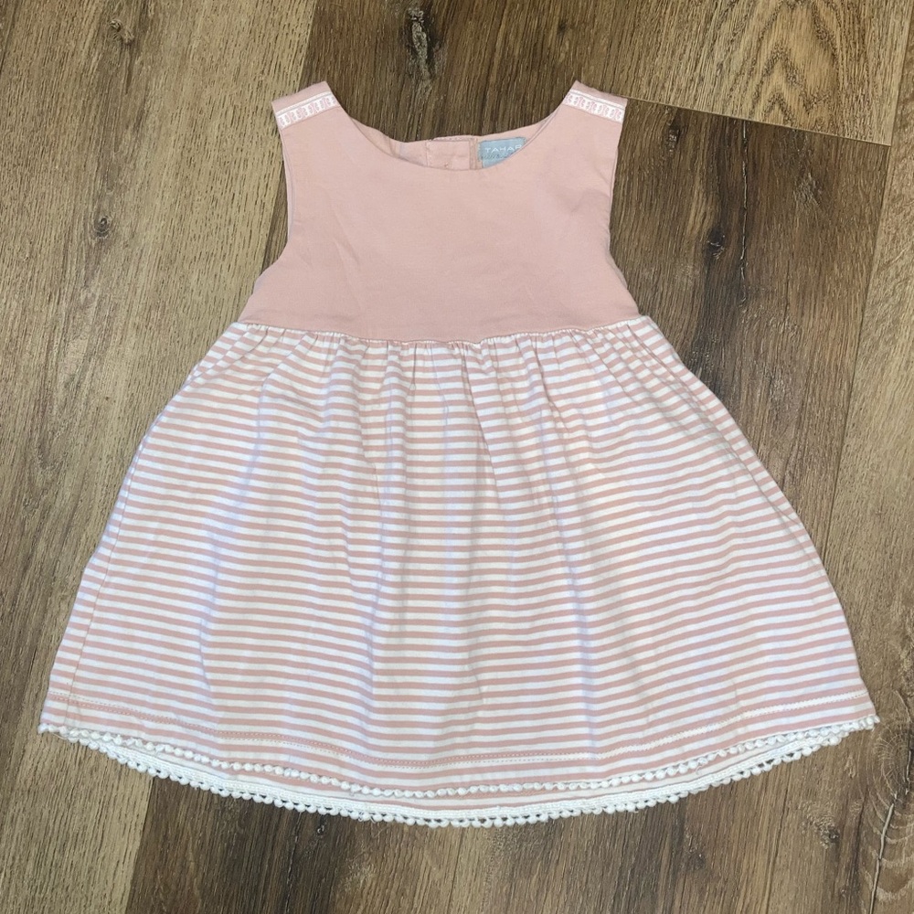 Tahari Pink Sleeveless Dress With White Hem Detail Stripe Buttons Soft Comfy 2T